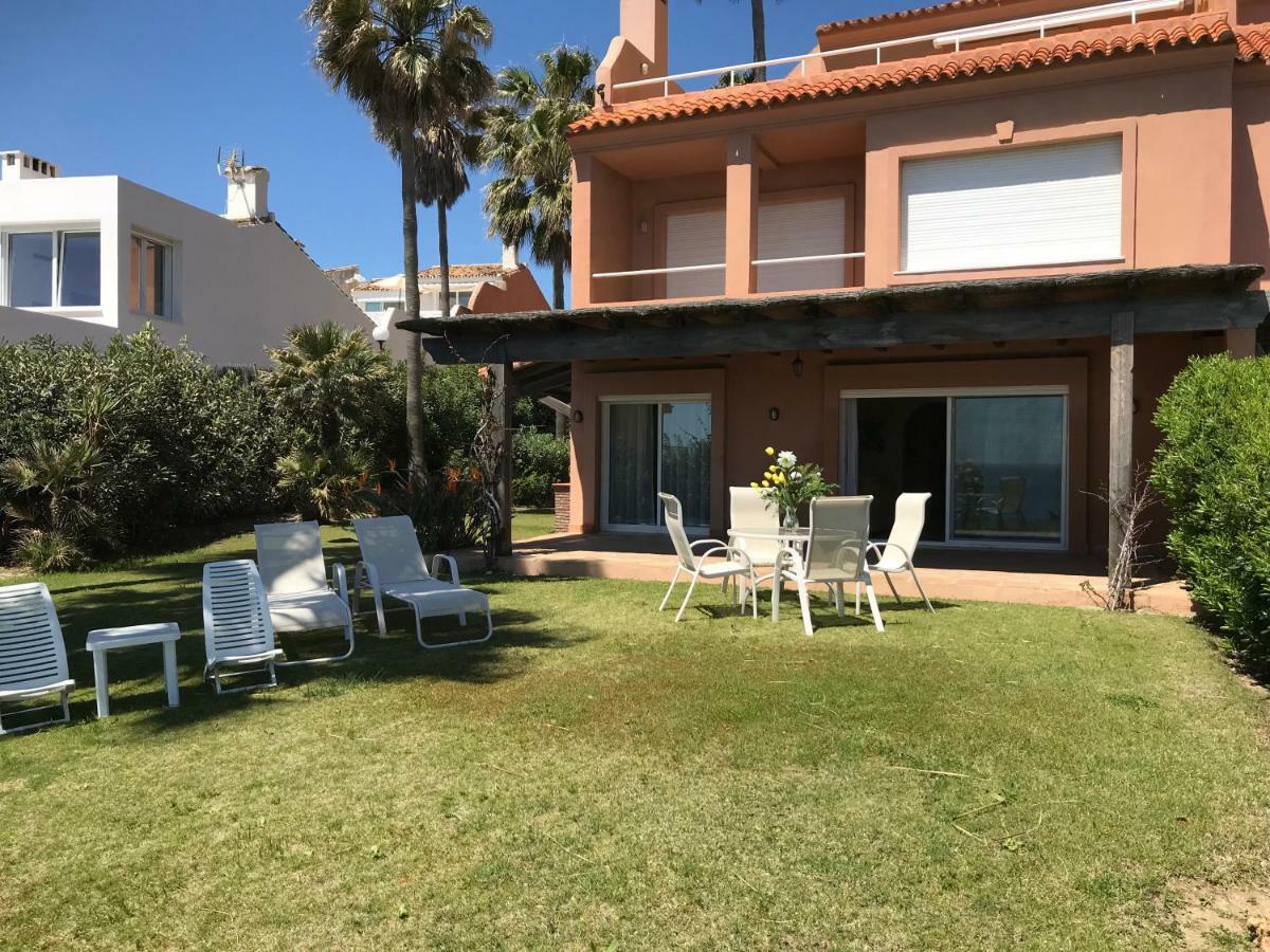 Villa Urb Playa Azul 24 Estepona Exterior foto